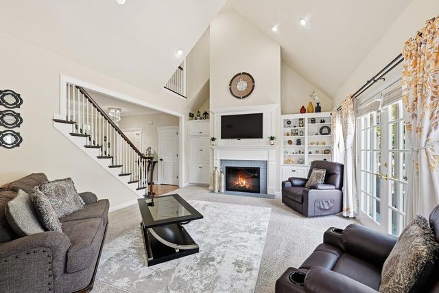 2270 Vincent DRIVE, Brookfield, WI 53045