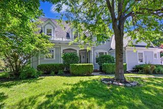 2270 Vincent DRIVE, Brookfield, WI 53045