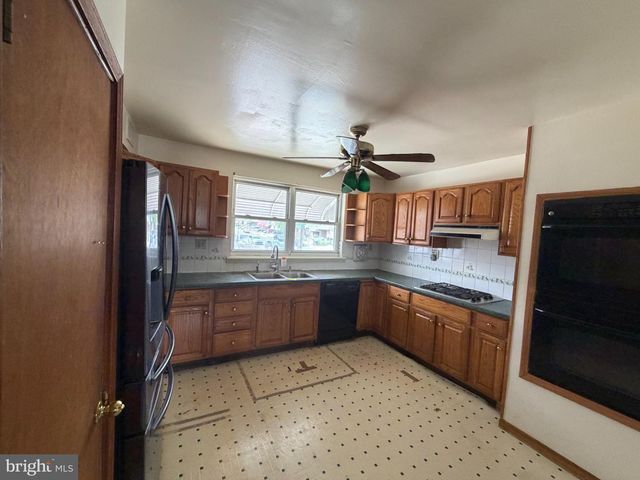 1443 GUILFORD PL, Philadelphia, PA 19122
