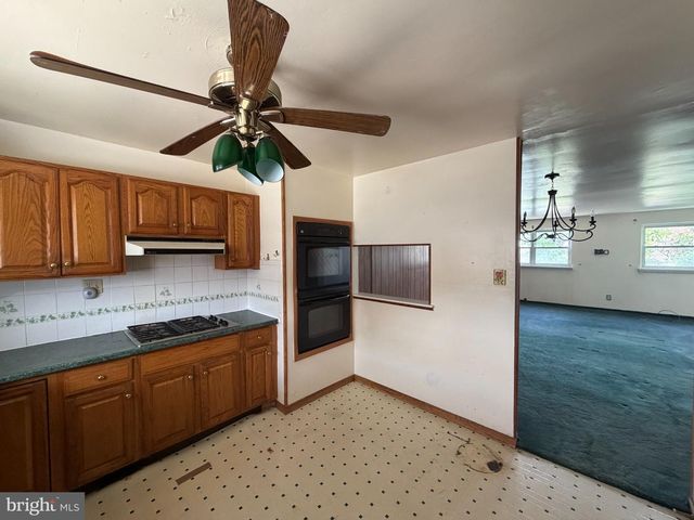 1443 GUILFORD PL, Philadelphia, PA 19122