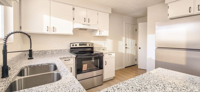 5363 S RIDGECREST DR, Taylorsville, UT 84129