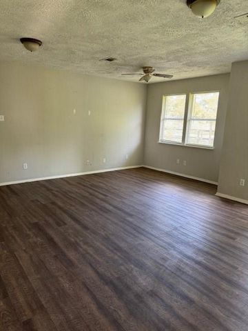 1208 Glendale Street, Dayton, TX 77535