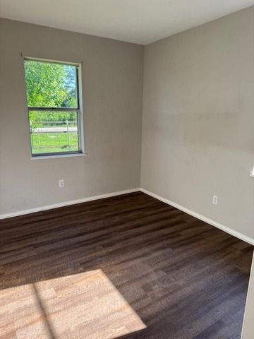 1208 Glendale Street, Dayton, TX 77535