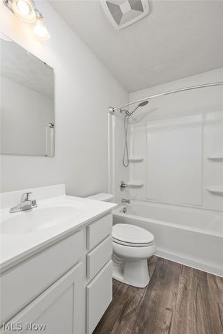 5700 Burlington Drive, Chippewa Lake, OH 44215