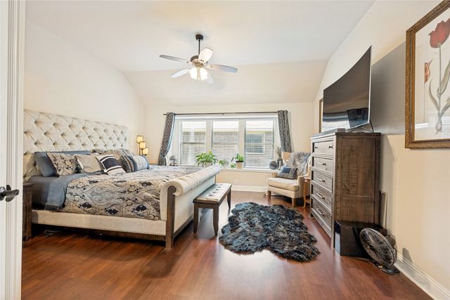403 Lakeview Drive, Alvarado, TX 76009