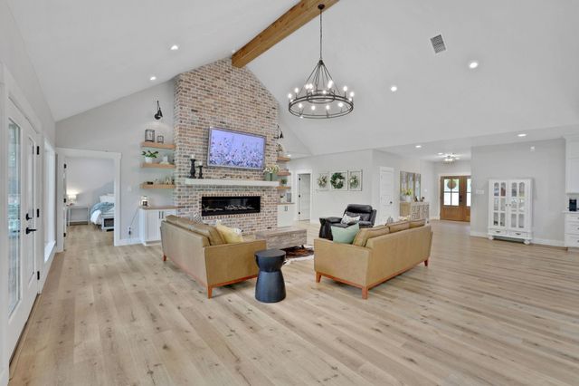 17320 Sycamore Trail, Conroe, TX 77302
