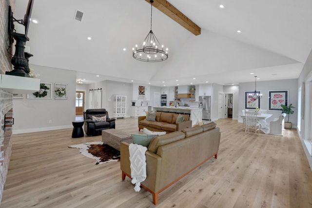 17320 Sycamore Trail, Conroe, TX 77302