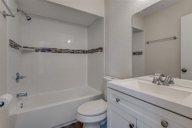 1935 Utica Drive, Dallas, TX 75217