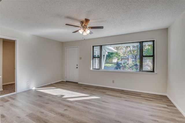 1935 Utica Drive, Dallas, TX 75217