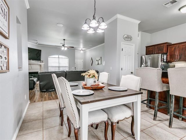 11617 SW 10th Street, Yukon, OK 73099