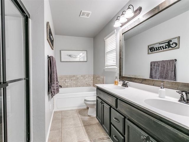11617 SW 10th Street, Yukon, OK 73099