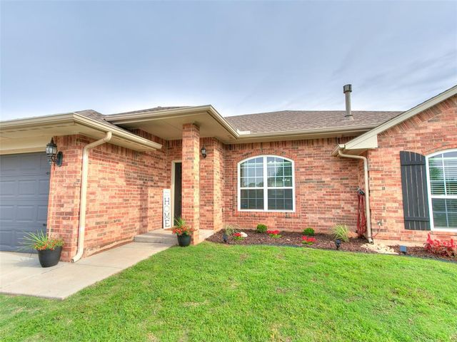 11617 SW 10th Street, Yukon, OK 73099