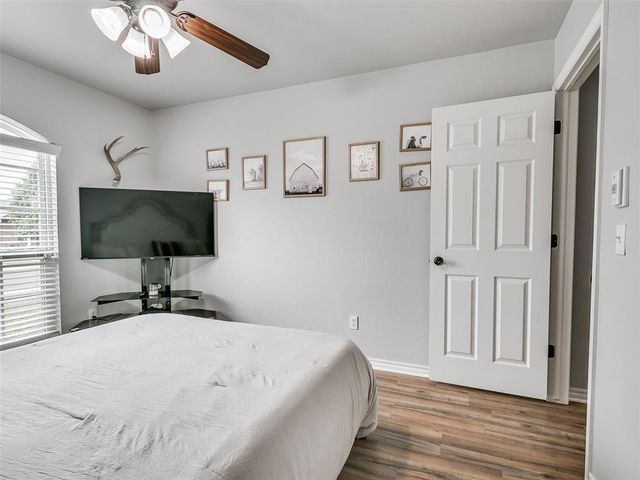 11617 SW 10th Street, Yukon, OK 73099
