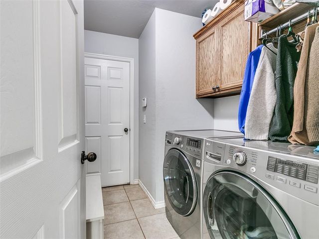 11617 SW 10th Street, Yukon, OK 73099