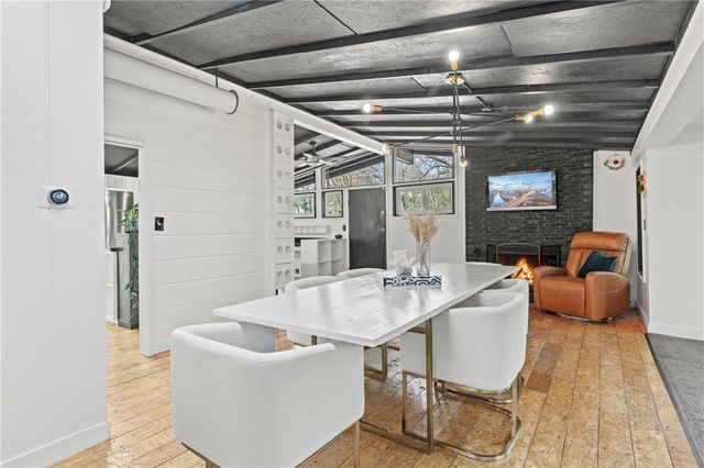 2115 W 71st Terrace, Prairie Village, KS 66208