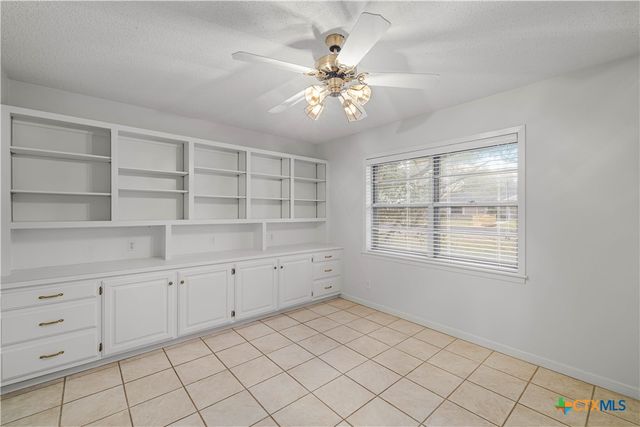 406 Blyth Road, Victoria, TX 77904