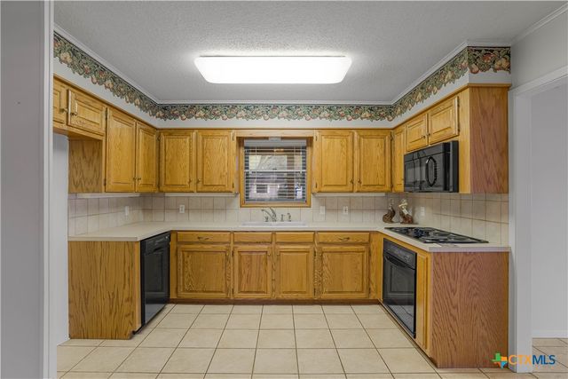 406 Blyth Road, Victoria, TX 77904