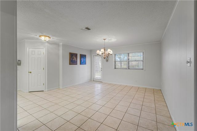 406 Blyth Road, Victoria, TX 77904