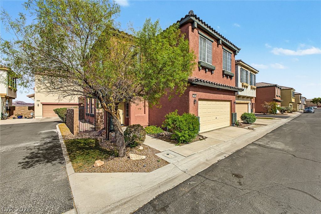 730 Emerald Idol Place, Henderson, NV 89011 — photo 2