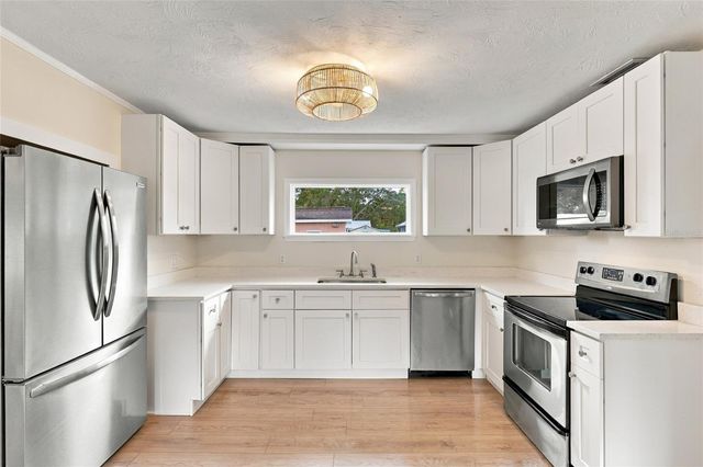 304 MOUNT PLEASANT ROAD, Nokomis, FL 34275
