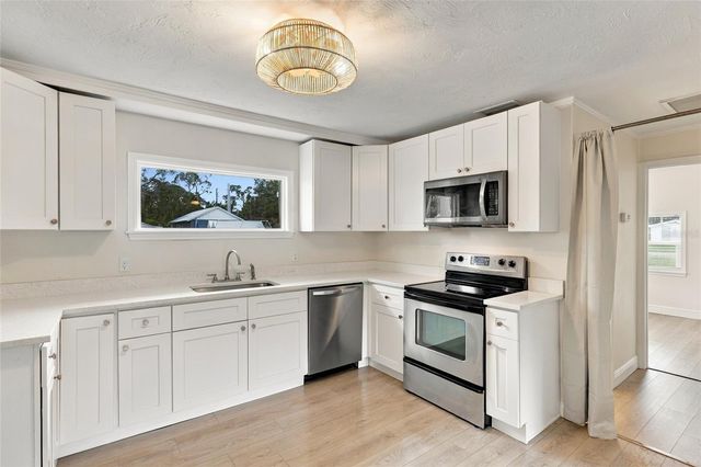 304 MOUNT PLEASANT ROAD, Nokomis, FL 34275