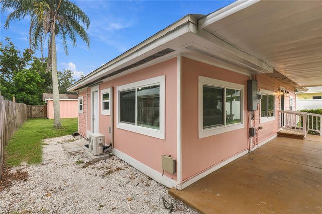 304 MOUNT PLEASANT ROAD, Nokomis, FL 34275