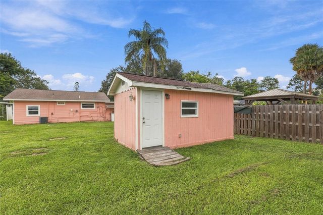 304 MOUNT PLEASANT ROAD, Nokomis, FL 34275