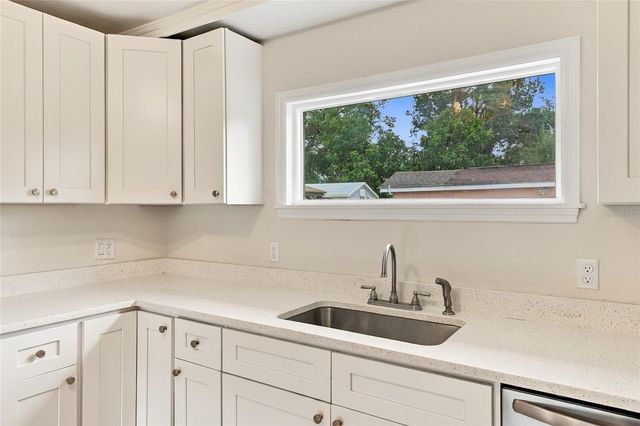304 MOUNT PLEASANT ROAD, Nokomis, FL 34275