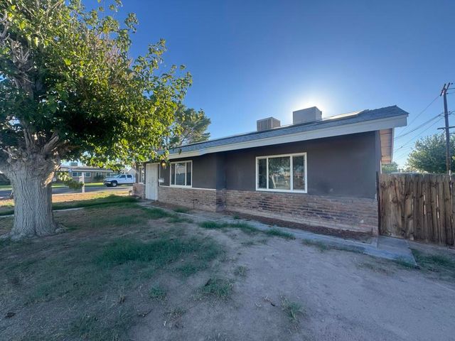 301 N Sola Street, Blythe, CA 92225
