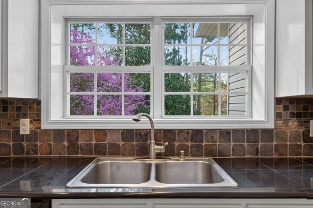 8993 Dornoch Circle, Winston, GA 30187