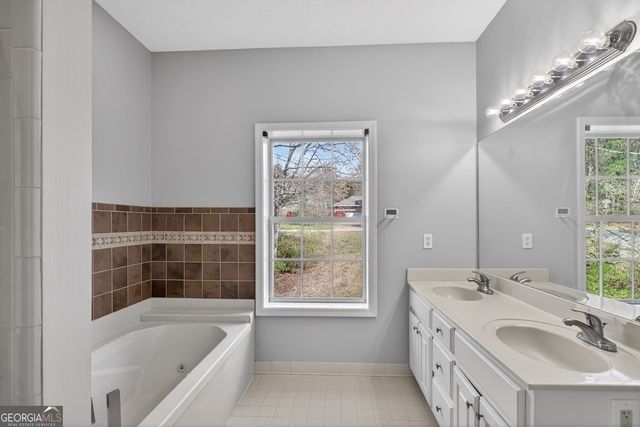 8993 Dornoch Circle, Winston, GA 30187