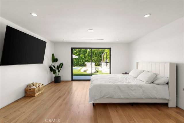 23501 Berdon Street, Woodland Hills, CA 91367