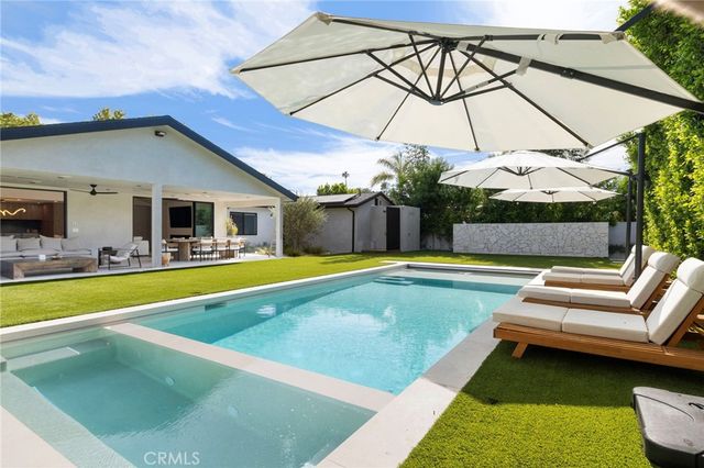 23501 Berdon Street, Woodland Hills, CA 91367