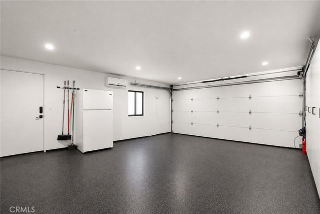 23501 Berdon Street, Woodland Hills, CA 91367
