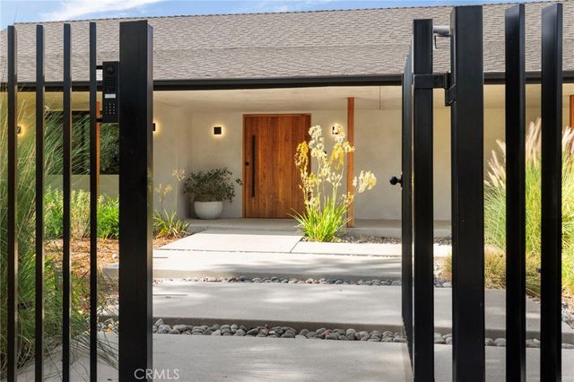 23501 Berdon Street, Woodland Hills, CA 91367