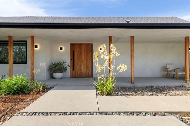 23501 Berdon Street, Woodland Hills, CA 91367