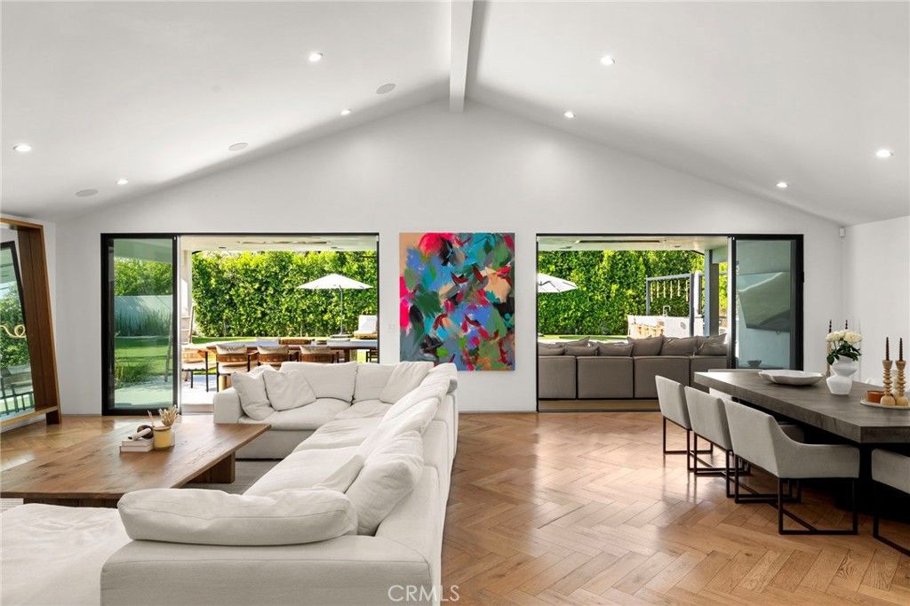 23501 Berdon Street, Woodland Hills, CA 91367