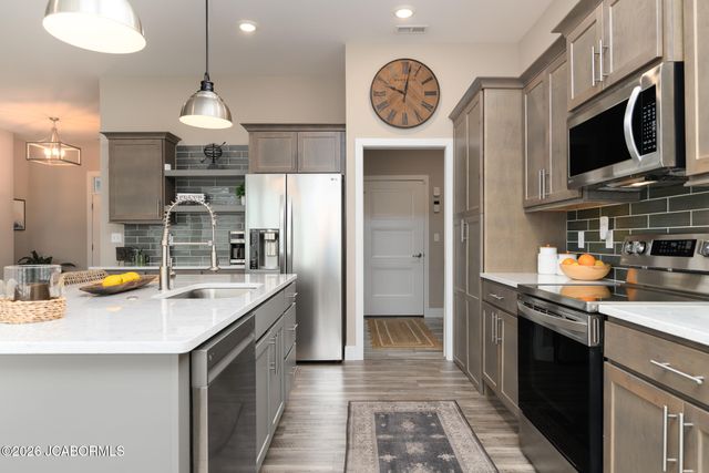 6540 GATEWAY ARCH WAY, Ashland, MO 65010