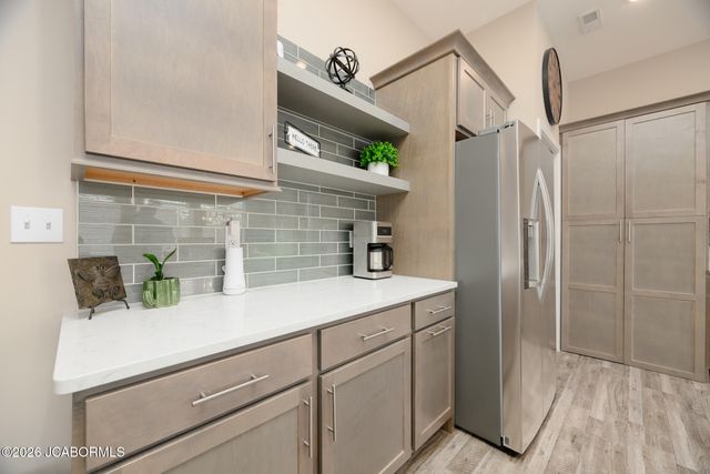 6540 GATEWAY ARCH WAY, Ashland, MO 65010