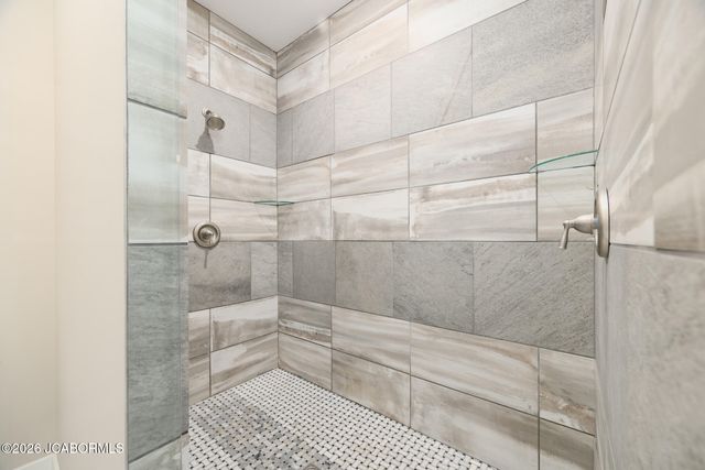 6540 GATEWAY ARCH WAY, Ashland, MO 65010