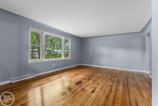 2845 Monticello Drive, Port Huron, MI 48060