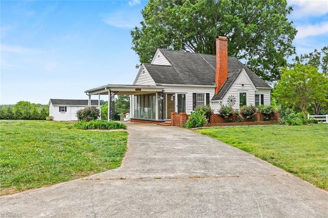 4020 Rockford Road, Boonville, NC 27011