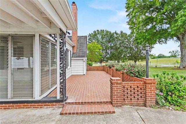 4020 Rockford Road, Boonville, NC 27011