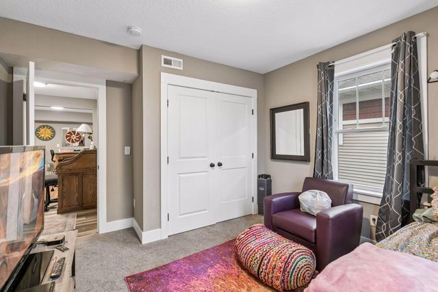 935 Iglehart Avenue, Saint Paul, MN 55104
