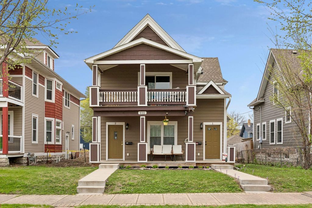935 Iglehart Avenue, Saint Paul, MN 55104