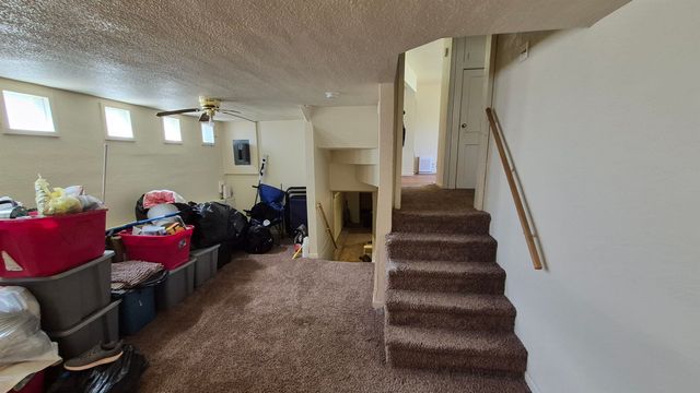 804 11th St NW, Minot, ND 58703