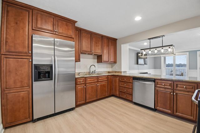 48 Rosebraugh Circle E, Buckeye Lake, OH 43008
