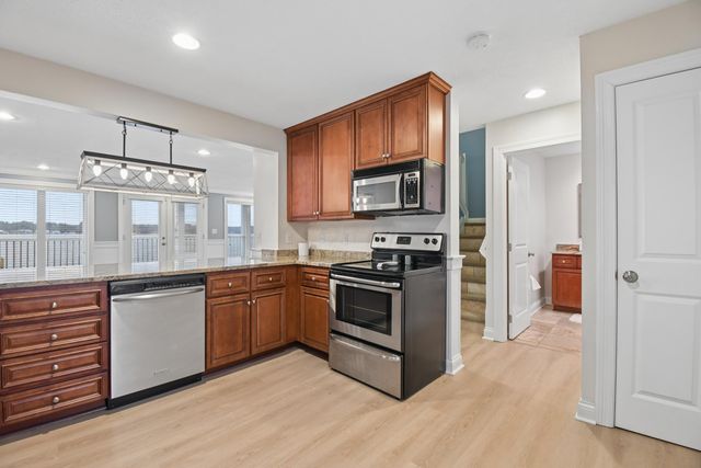 48 Rosebraugh Circle E, Buckeye Lake, OH 43008