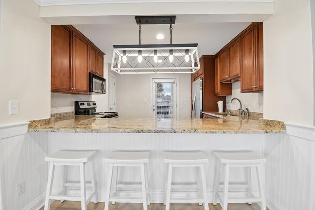 48 Rosebraugh Circle E, Buckeye Lake, OH 43008