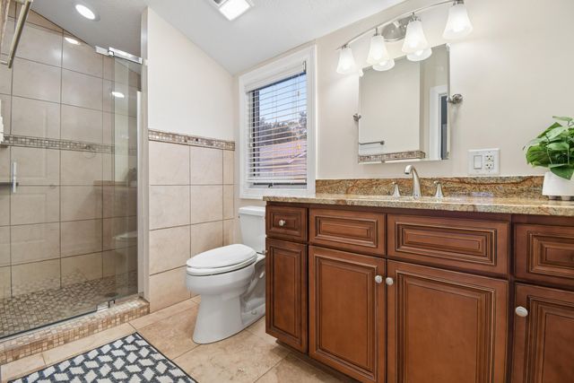 48 Rosebraugh Circle E, Buckeye Lake, OH 43008